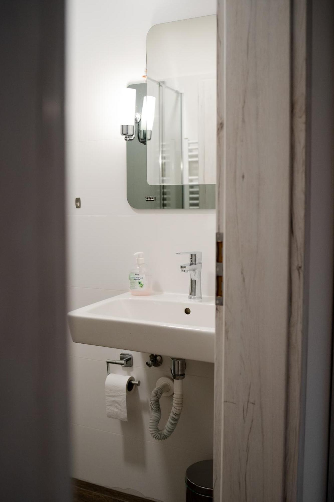 U Divokej Vcely Villa Izipovce Ngoại thất bức ảnh